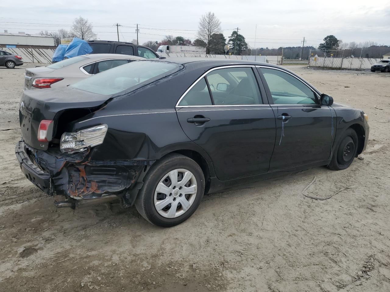 Photo 2 VIN: 4T1BF3EK4BU662089 - TOYOTA CAMRY 