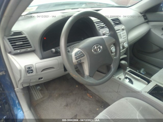 Photo 4 VIN: 4T1BF3EK4BU667163 - TOYOTA CAMRY 