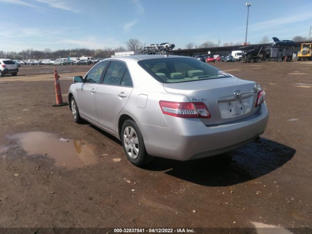 Photo 2 VIN: 4T1BF3EK4BU675828 - TOYOTA CAMRY 