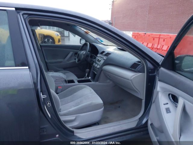 Photo 4 VIN: 4T1BF3EK4BU717026 - TOYOTA CAMRY 