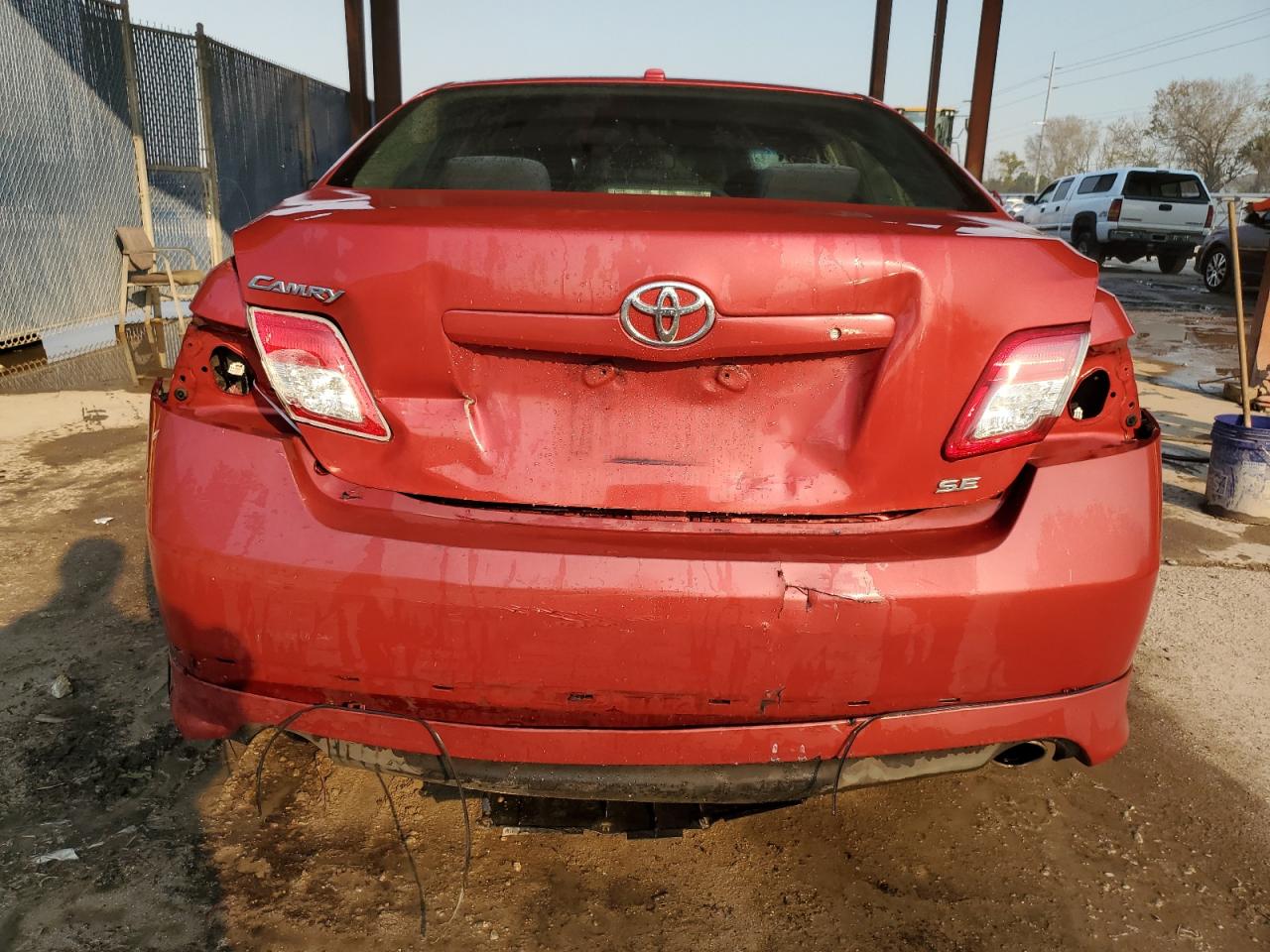 Photo 5 VIN: 4T1BF3EK4BU740726 - TOYOTA CAMRY 