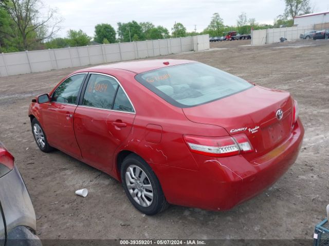 Photo 2 VIN: 4T1BF3EK4BU740757 - TOYOTA CAMRY 