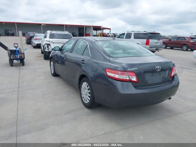 Photo 2 VIN: 4T1BF3EK5AU008720 - TOYOTA CAMRY 