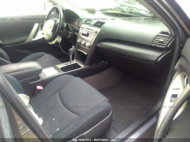 Photo 4 VIN: 4T1BF3EK5AU035318 - TOYOTA CAMRY 