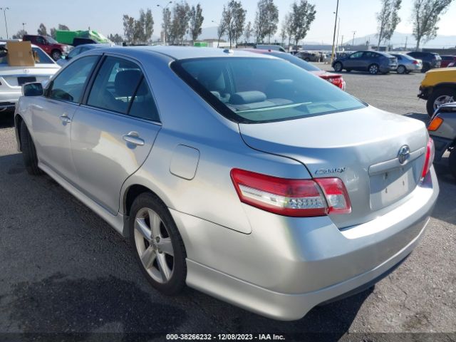 Photo 2 VIN: 4T1BF3EK5AU038283 - TOYOTA CAMRY 