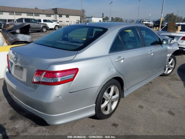 Photo 3 VIN: 4T1BF3EK5AU038283 - TOYOTA CAMRY 