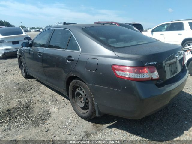 Photo 2 VIN: 4T1BF3EK5AU043628 - TOYOTA CAMRY 