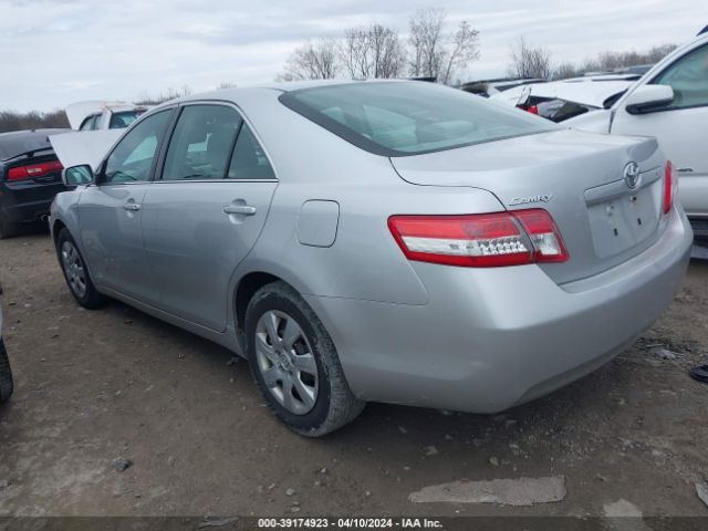 Photo 2 VIN: 4T1BF3EK5AU046674 - TOYOTA CAMRY 