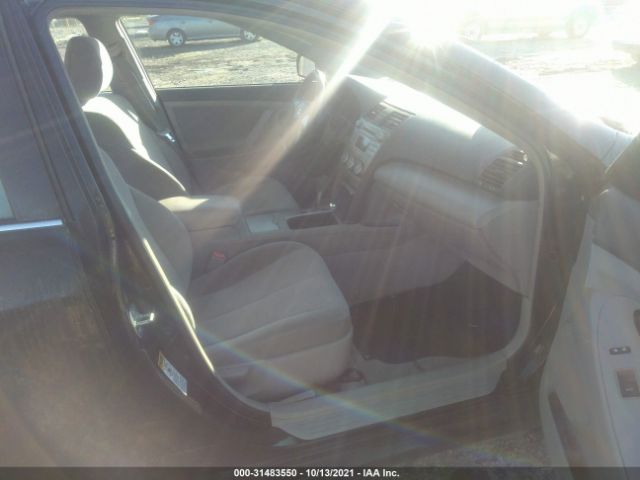 Photo 4 VIN: 4T1BF3EK5AU048554 - TOYOTA CAMRY 