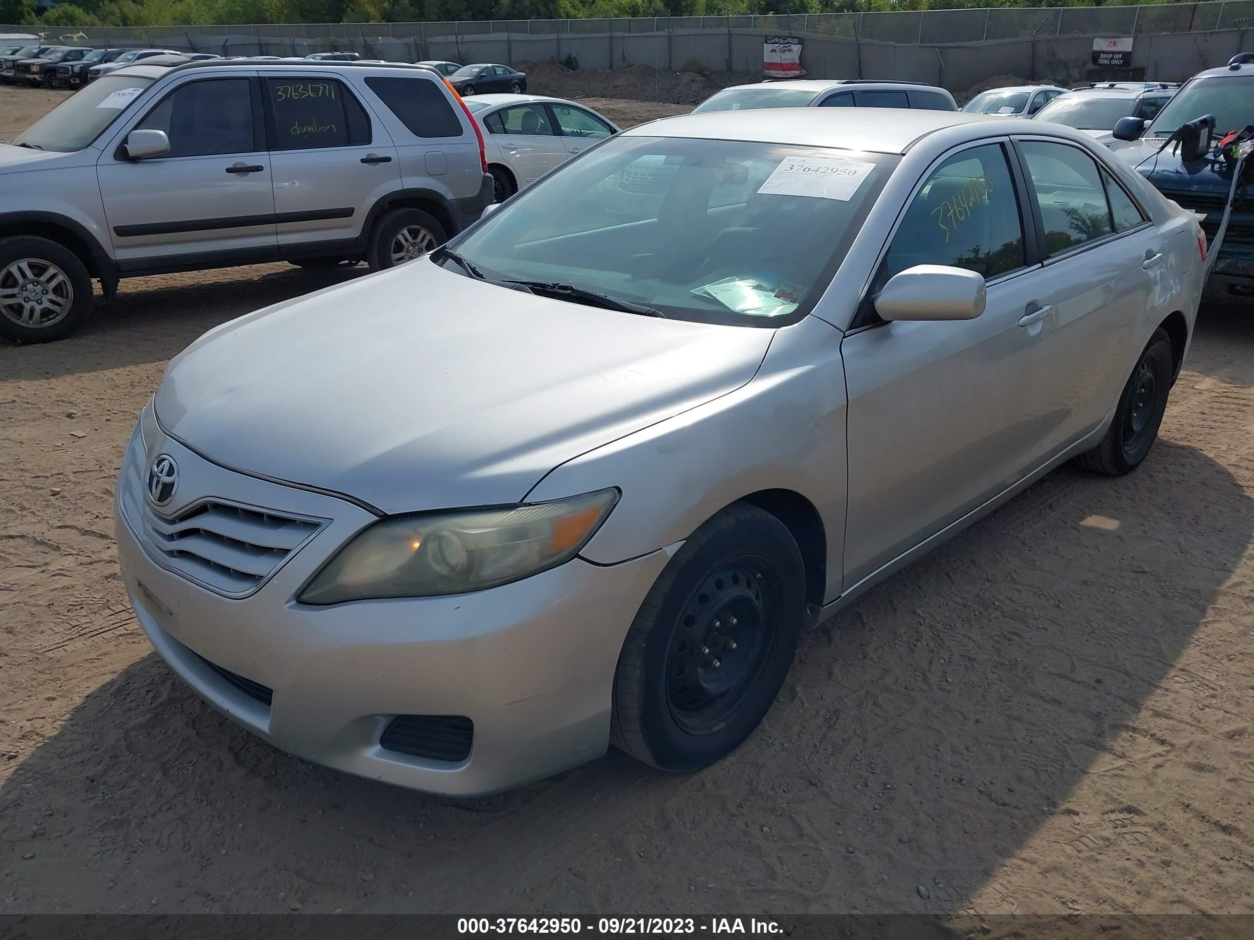 Photo 1 VIN: 4T1BF3EK5AU051647 - TOYOTA CAMRY 