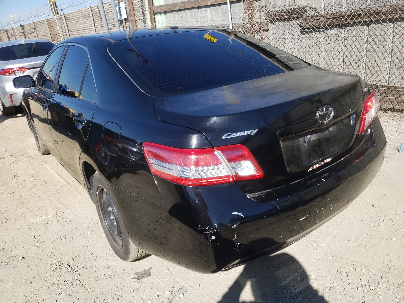 Photo 2 VIN: 4T1BF3EK5AU083191 - TOYOTA CAMRY BASE 