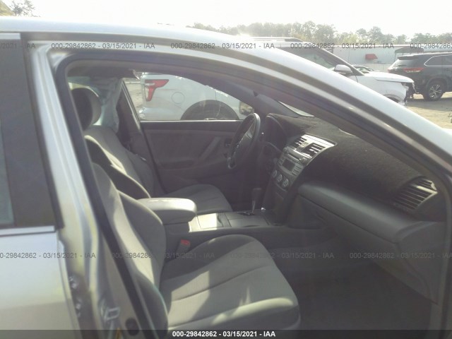 Photo 4 VIN: 4T1BF3EK5AU086639 - TOYOTA CAMRY 