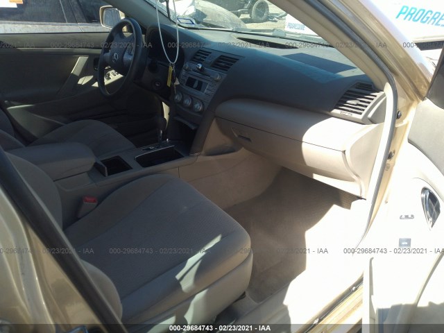 Photo 4 VIN: 4T1BF3EK5AU099858 - TOYOTA CAMRY 