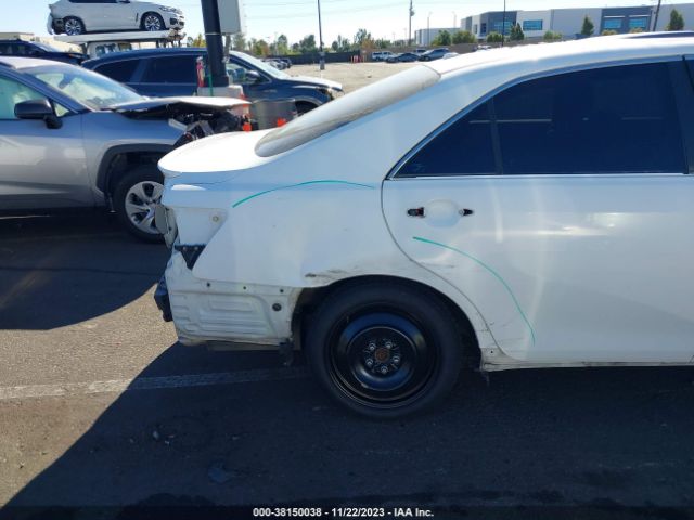 Photo 5 VIN: 4T1BF3EK5AU518887 - TOYOTA CAMRY 