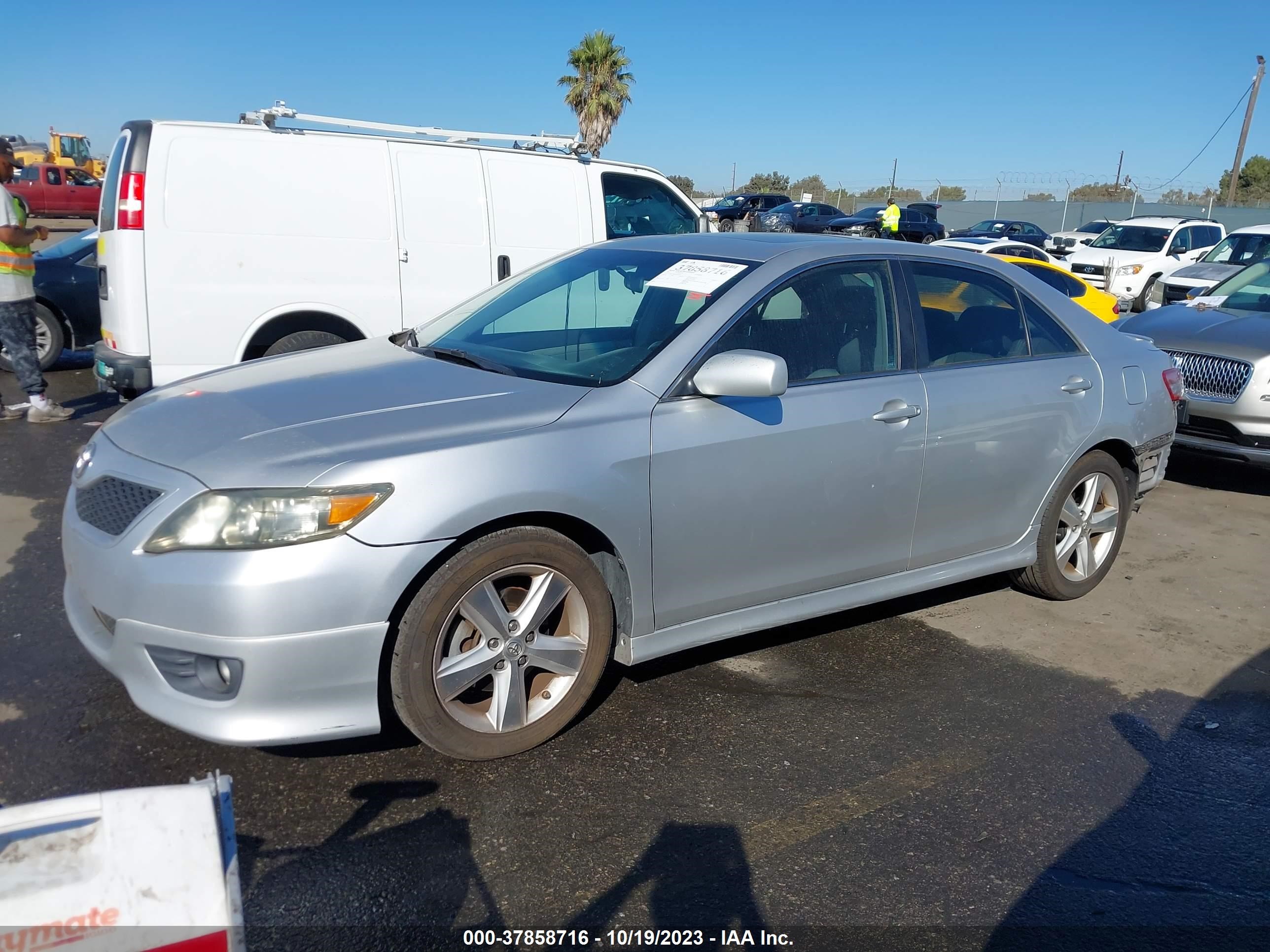 Photo 1 VIN: 4T1BF3EK5BU155931 - TOYOTA CAMRY 