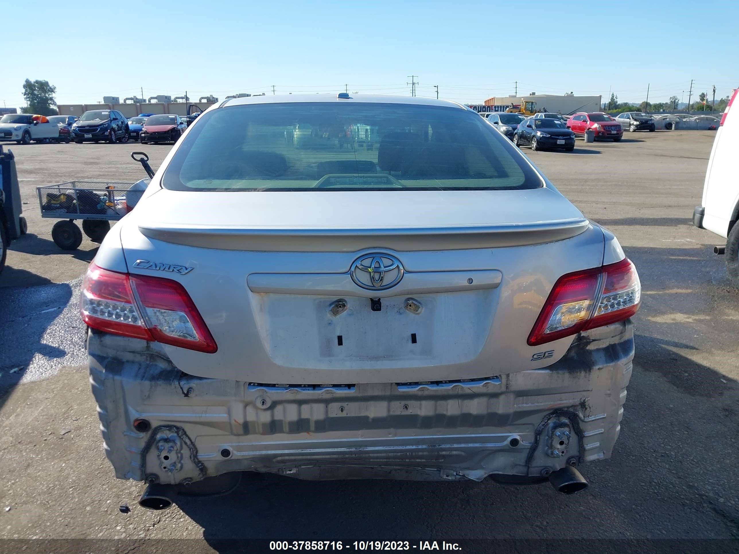 Photo 16 VIN: 4T1BF3EK5BU155931 - TOYOTA CAMRY 