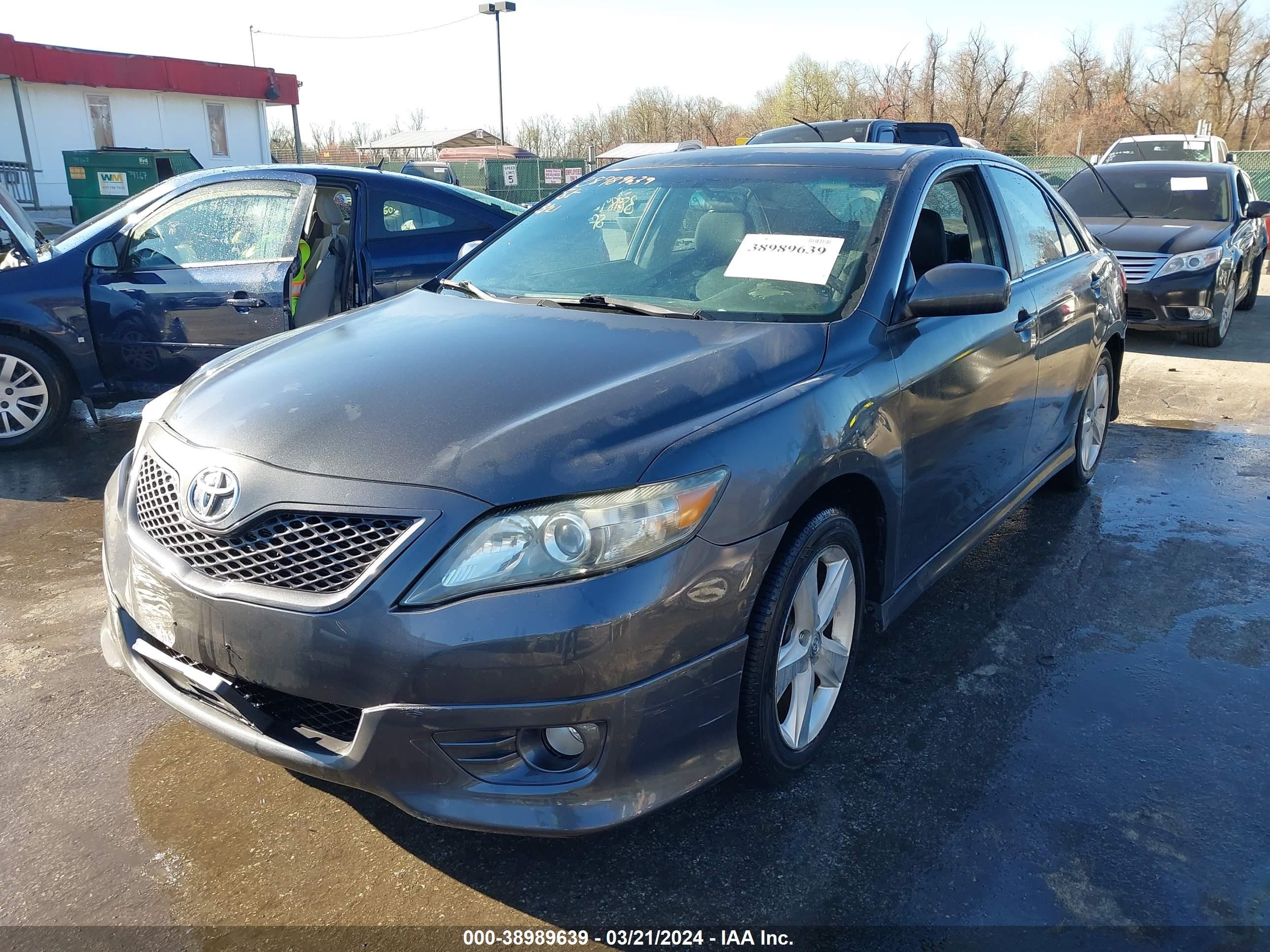 Photo 1 VIN: 4T1BF3EK5BU209910 - TOYOTA CAMRY 