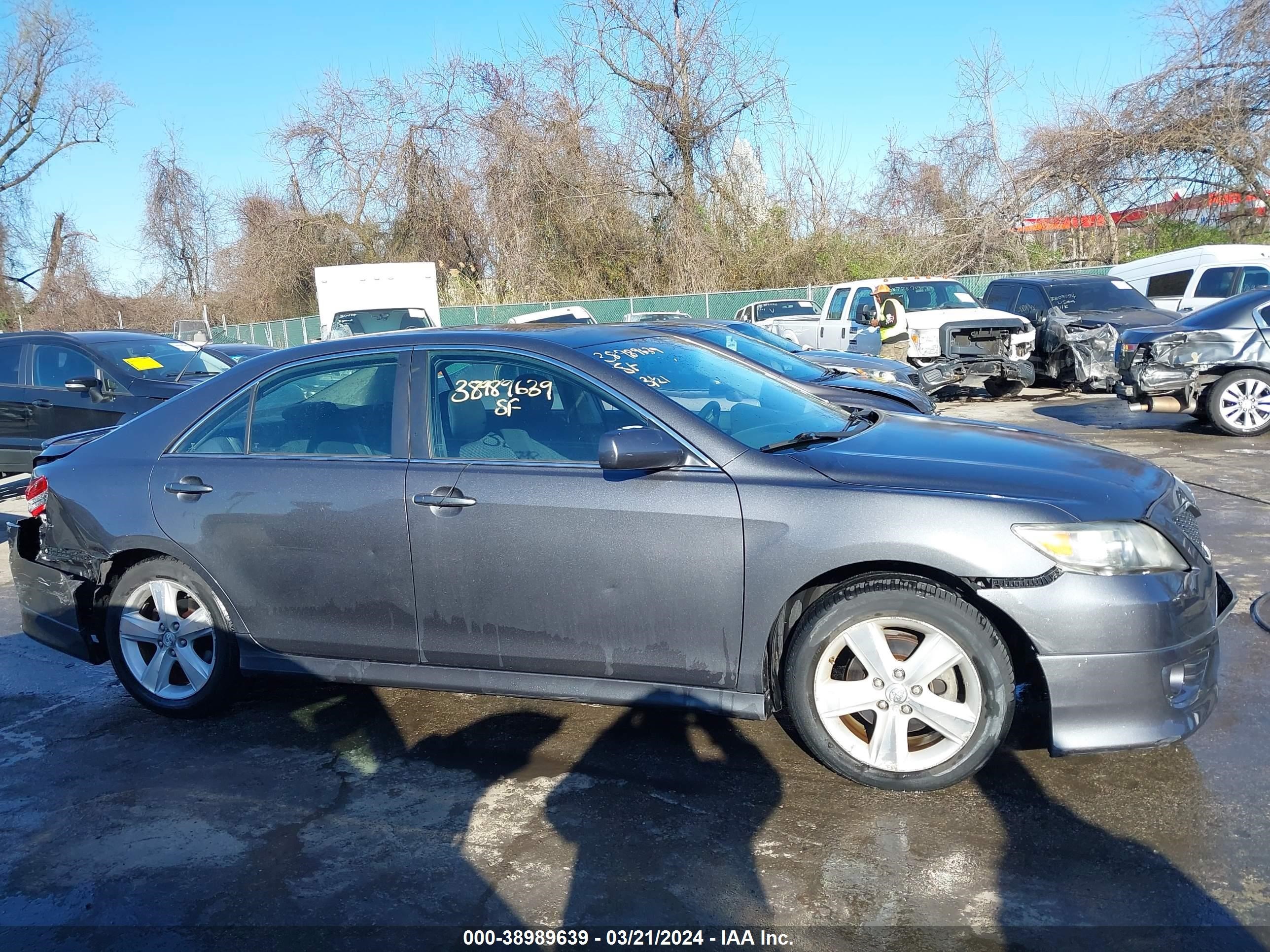 Photo 12 VIN: 4T1BF3EK5BU209910 - TOYOTA CAMRY 