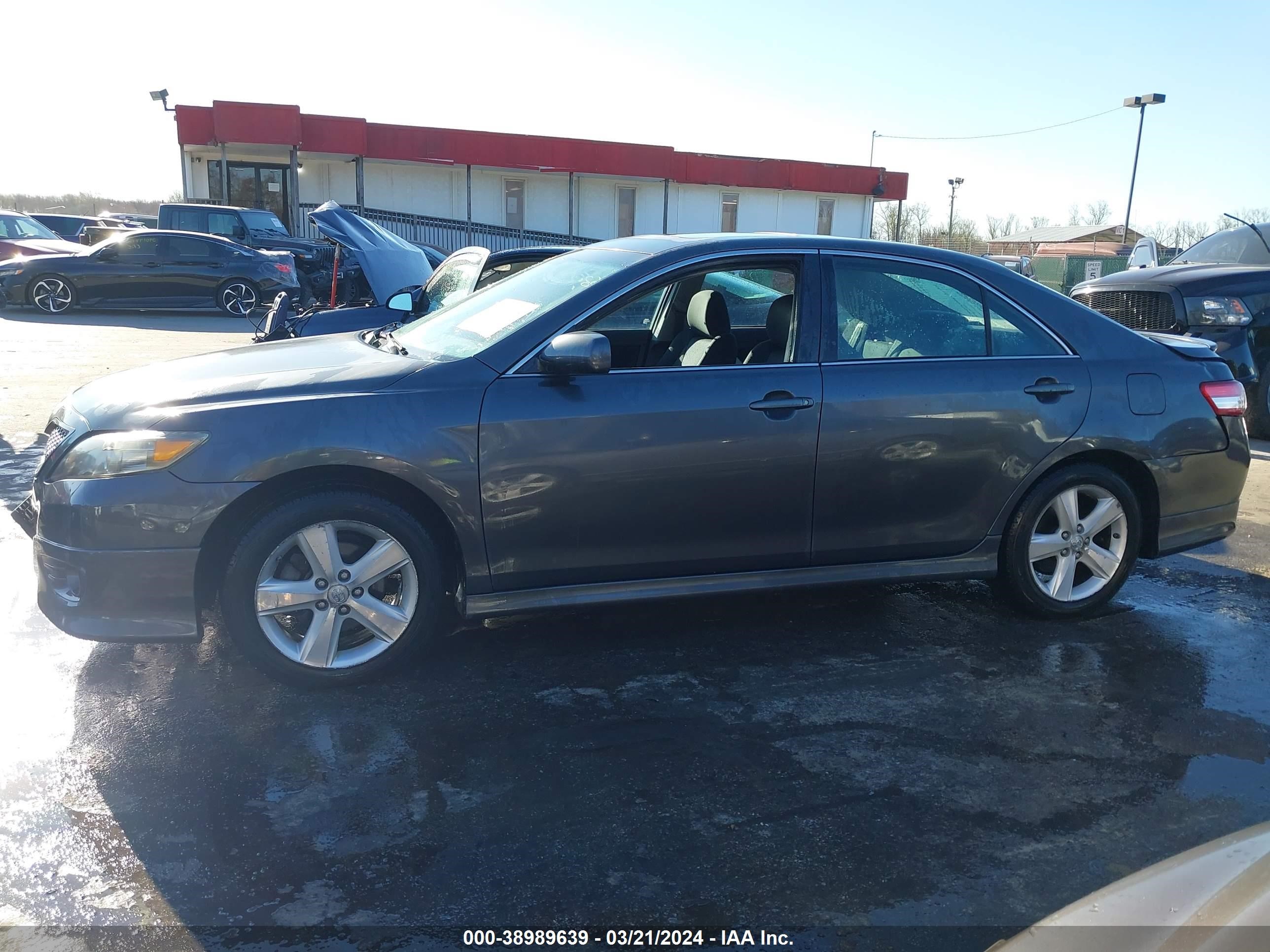 Photo 13 VIN: 4T1BF3EK5BU209910 - TOYOTA CAMRY 