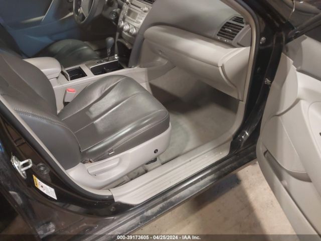 Photo 4 VIN: 4T1BF3EK5BU213830 - TOYOTA CAMRY 