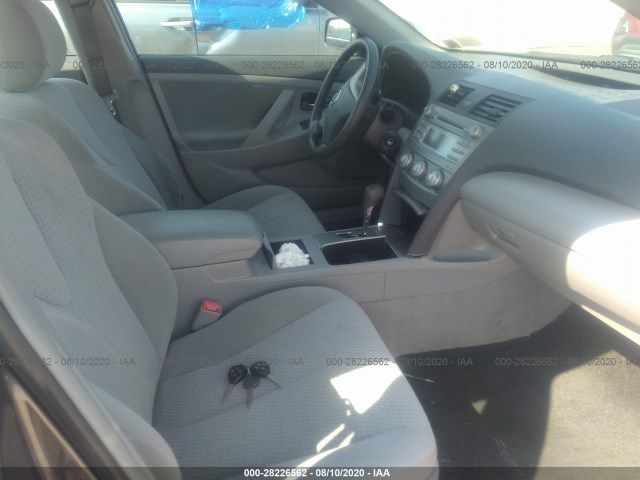 Photo 4 VIN: 4T1BF3EK5BU223161 - TOYOTA CAMRY 