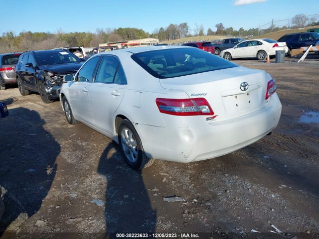 Photo 2 VIN: 4T1BF3EK5BU581344 - TOYOTA CAMRY 