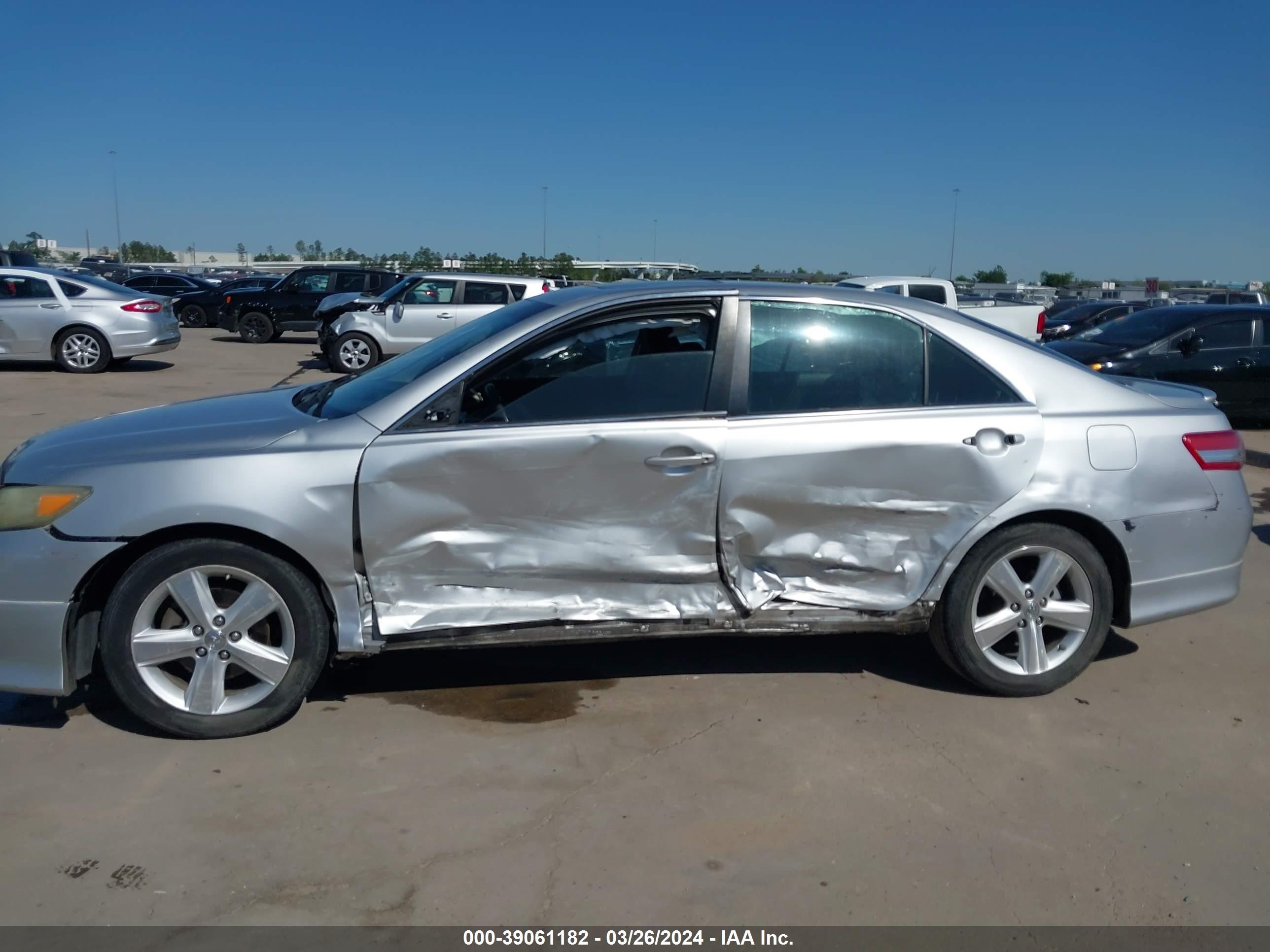 Photo 5 VIN: 4T1BF3EK5BU606002 - TOYOTA CAMRY 