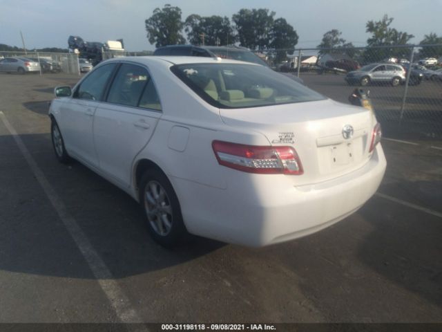 Photo 2 VIN: 4T1BF3EK5BU634544 - TOYOTA CAMRY 