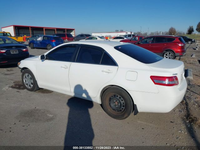 Photo 2 VIN: 4T1BF3EK5BU648394 - TOYOTA CAMRY 