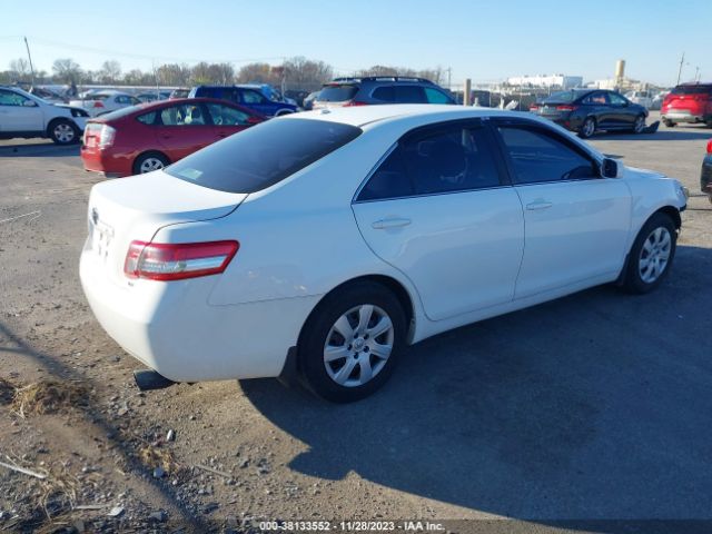 Photo 3 VIN: 4T1BF3EK5BU648394 - TOYOTA CAMRY 