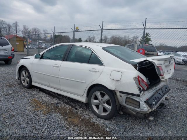 Photo 2 VIN: 4T1BF3EK5BU673389 - TOYOTA CAMRY 