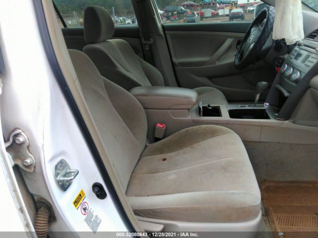 Photo 4 VIN: 4T1BF3EK5BU681699 - TOYOTA CAMRY 