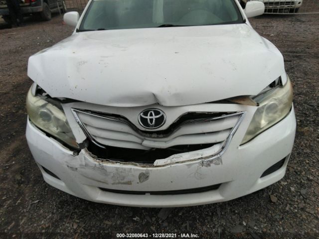 Photo 9 VIN: 4T1BF3EK5BU681699 - TOYOTA CAMRY 