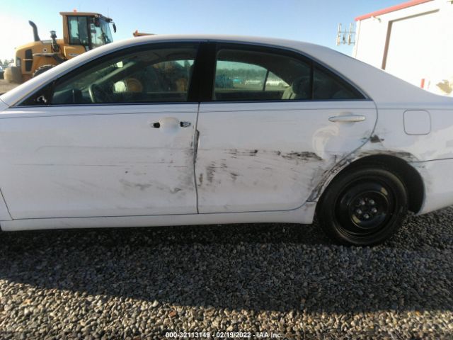 Photo 5 VIN: 4T1BF3EK5BU687079 - TOYOTA CAMRY 