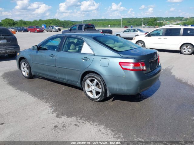 Photo 2 VIN: 4T1BF3EK5BU732070 - TOYOTA CAMRY 