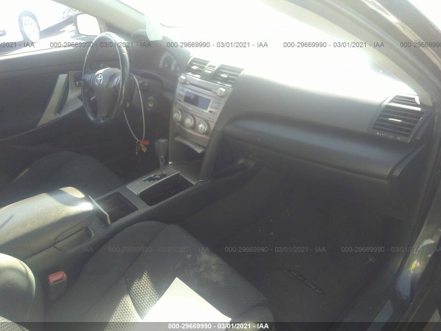 Photo 4 VIN: 4T1BF3EK5BU748172 - TOYOTA CAMRY 