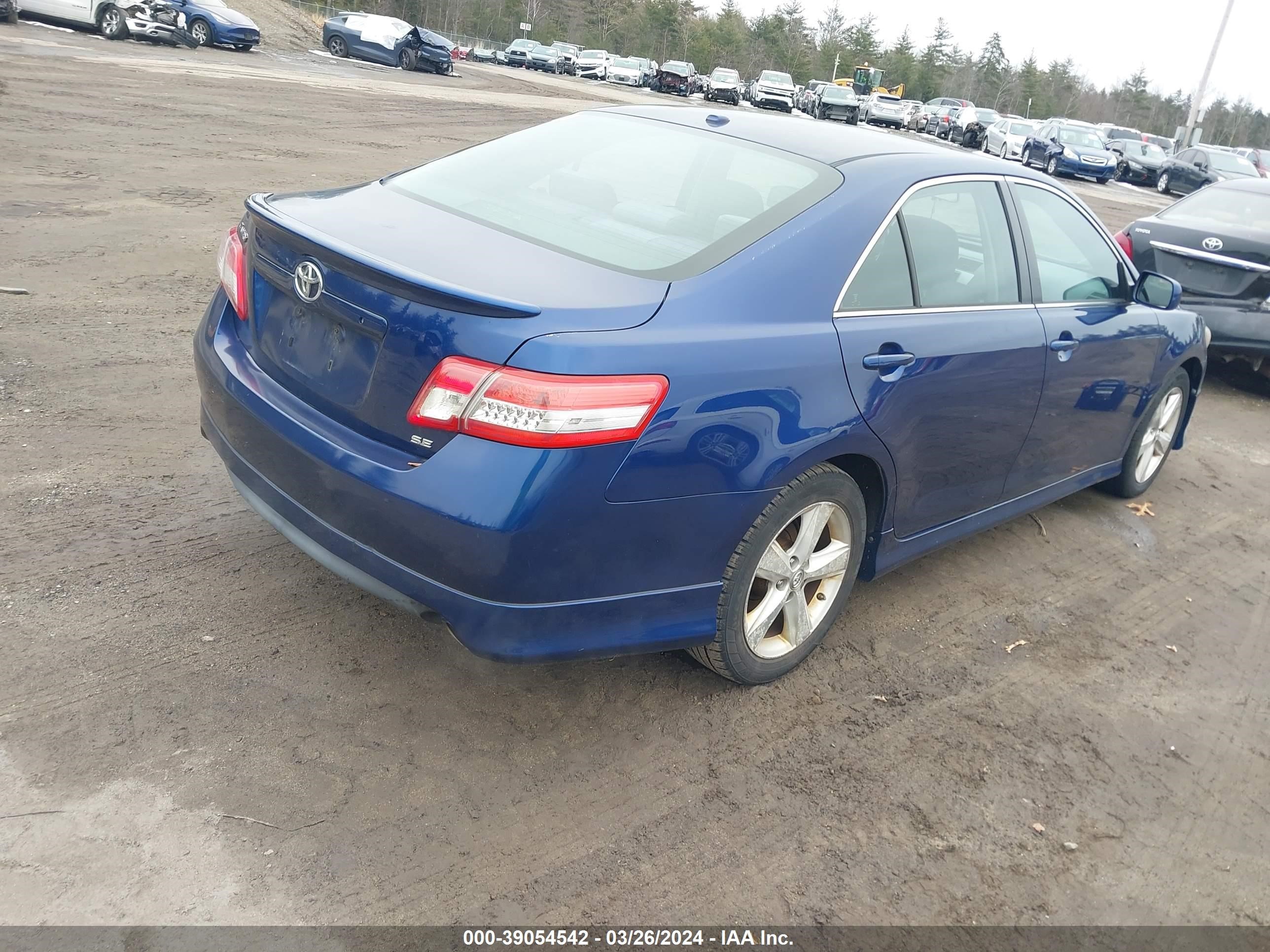 Photo 3 VIN: 4T1BF3EK5BU749645 - TOYOTA CAMRY 