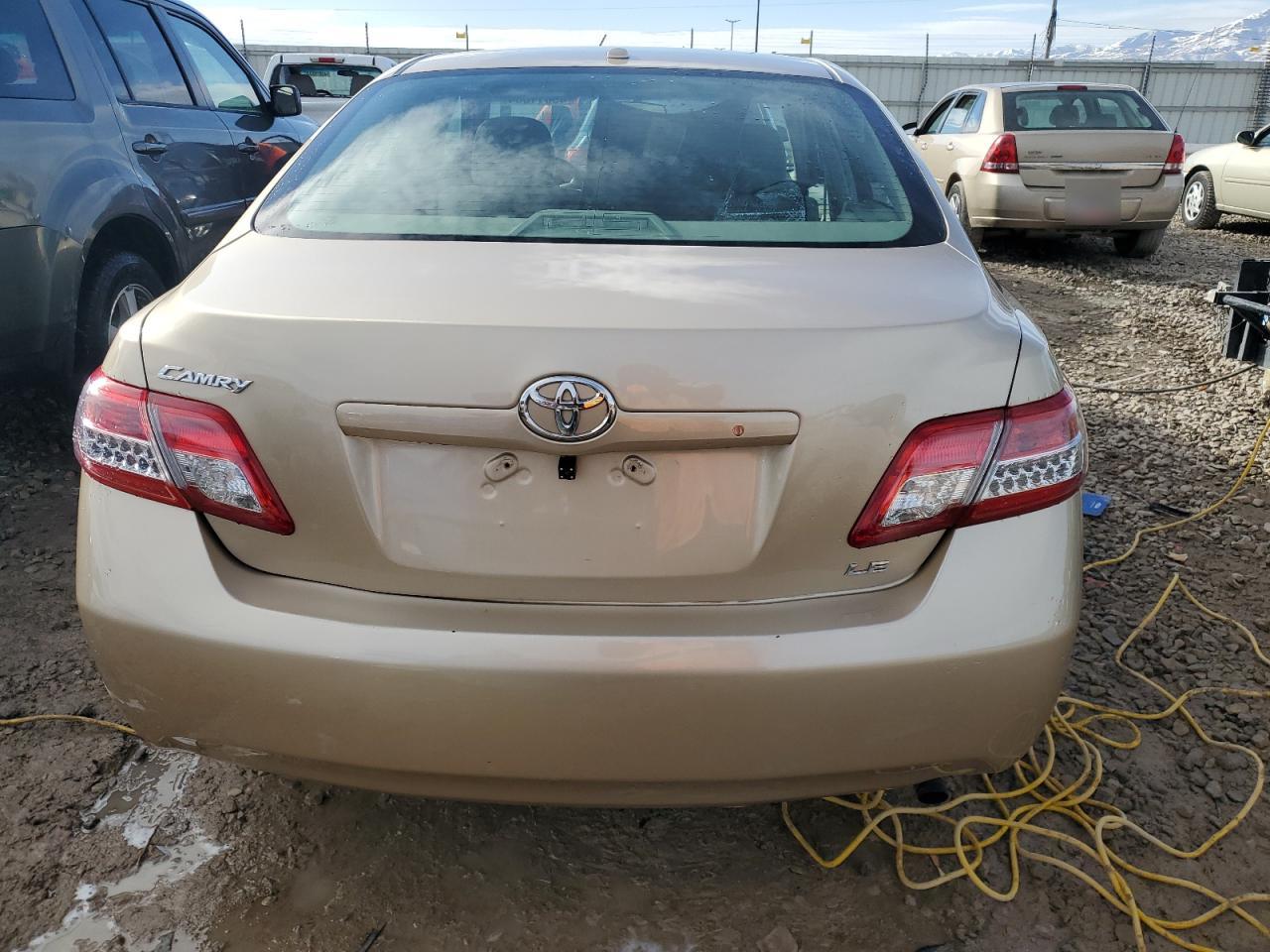 Photo 5 VIN: 4T1BF3EK5BU749869 - TOYOTA CAMRY 