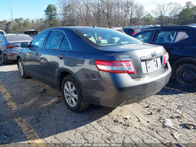 Photo 2 VIN: 4T1BF3EK5BU762699 - TOYOTA CAMRY 