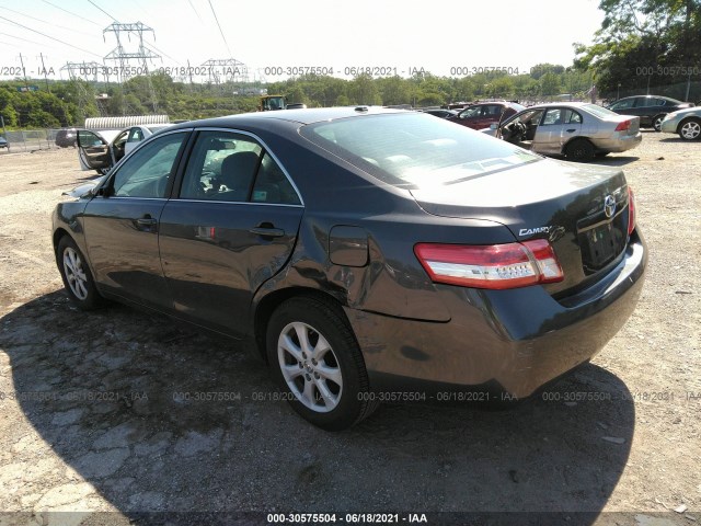 Photo 2 VIN: 4T1BF3EK5BU762993 - TOYOTA CAMRY 