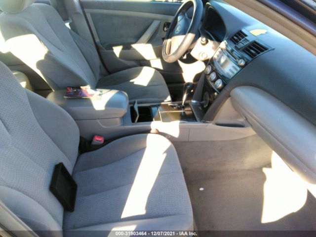 Photo 4 VIN: 4T1BF3EK5BU772925 - TOYOTA CAMRY 