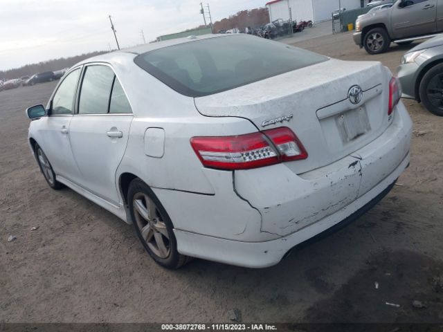 Photo 2 VIN: 4T1BF3EK5BU773864 - TOYOTA CAMRY 