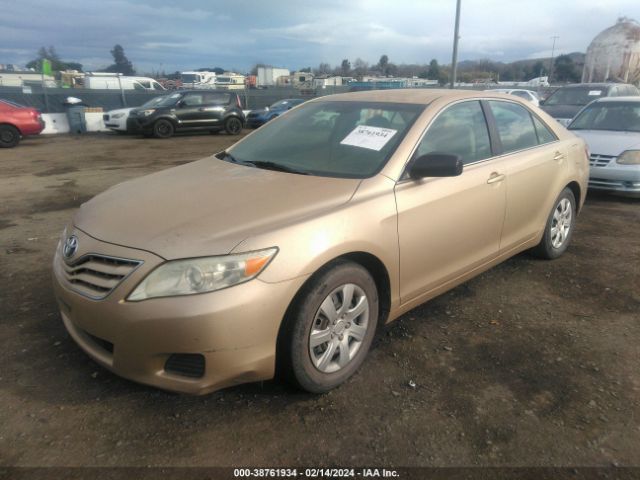 Photo 1 VIN: 4T1BF3EK6AU015563 - TOYOTA CAMRY 