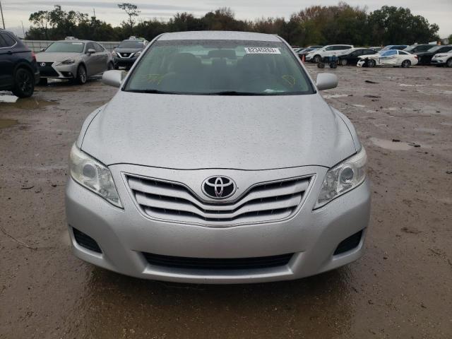 Photo 4 VIN: 4T1BF3EK6AU025543 - TOYOTA CAMRY 