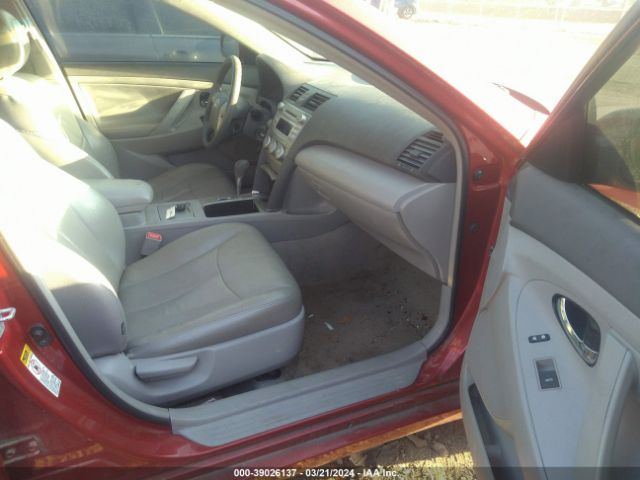 Photo 4 VIN: 4T1BF3EK6AU061796 - TOYOTA CAMRY 