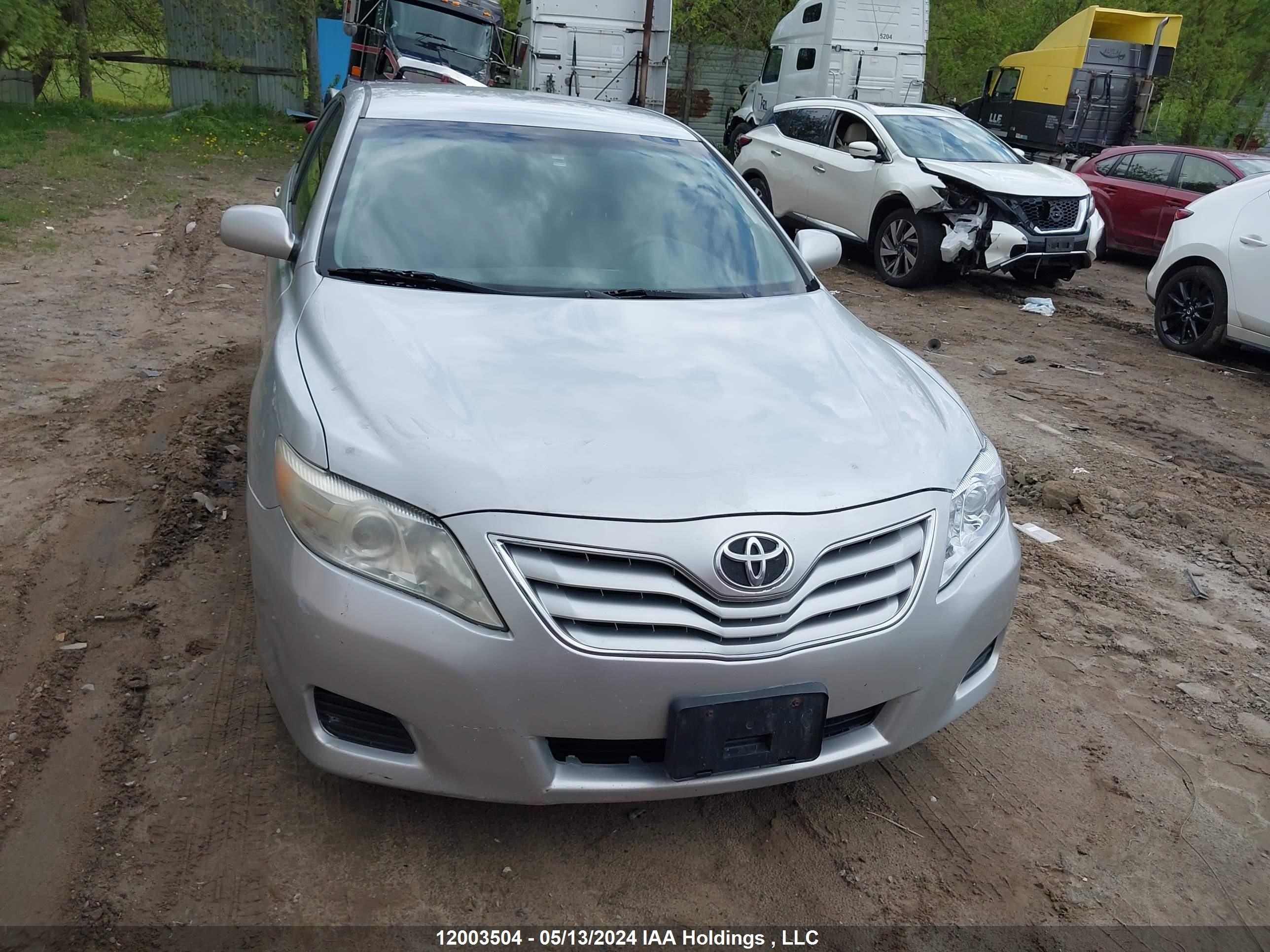 Photo 11 VIN: 4T1BF3EK6AU069431 - TOYOTA CAMRY 