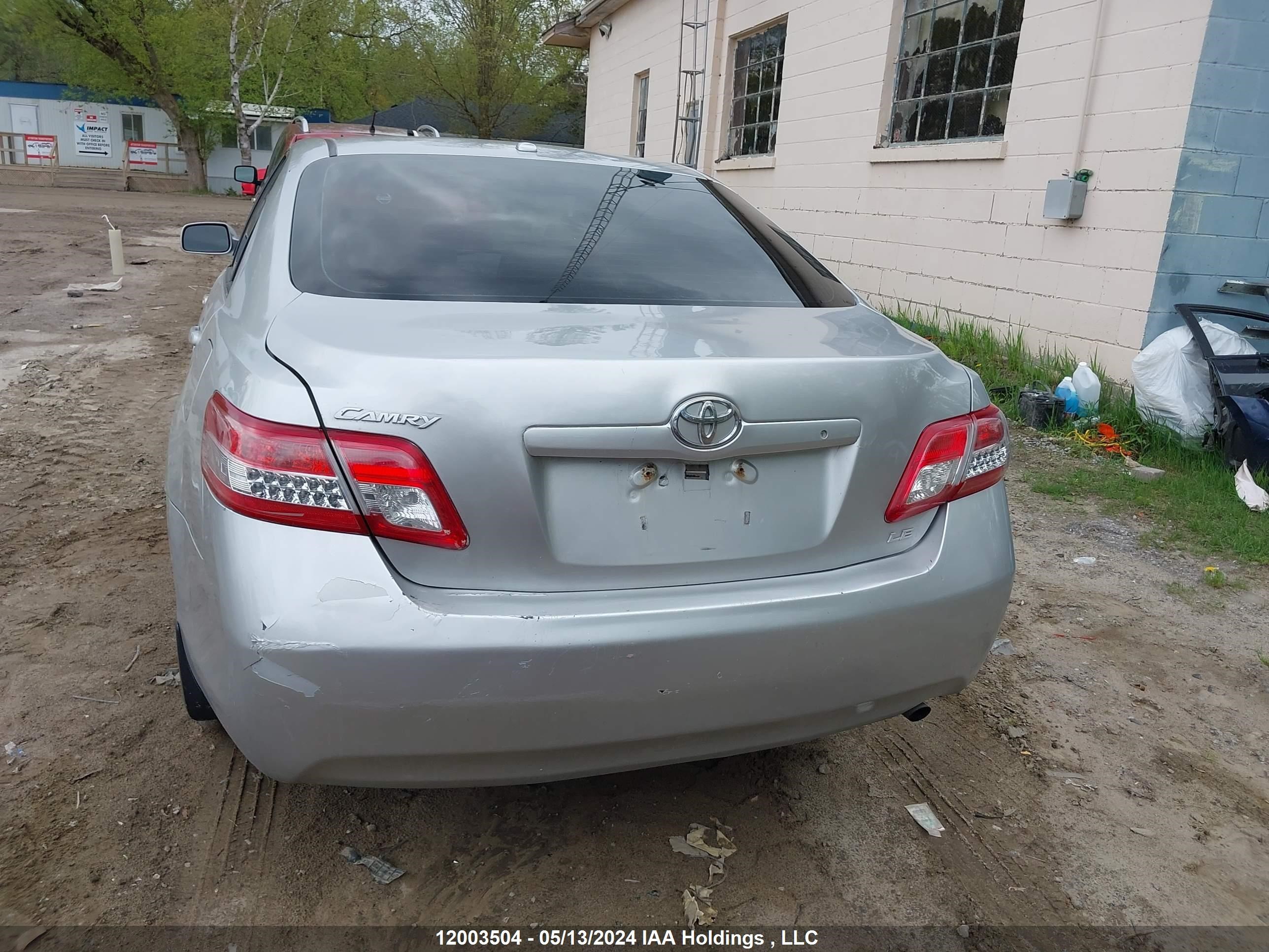 Photo 15 VIN: 4T1BF3EK6AU069431 - TOYOTA CAMRY 