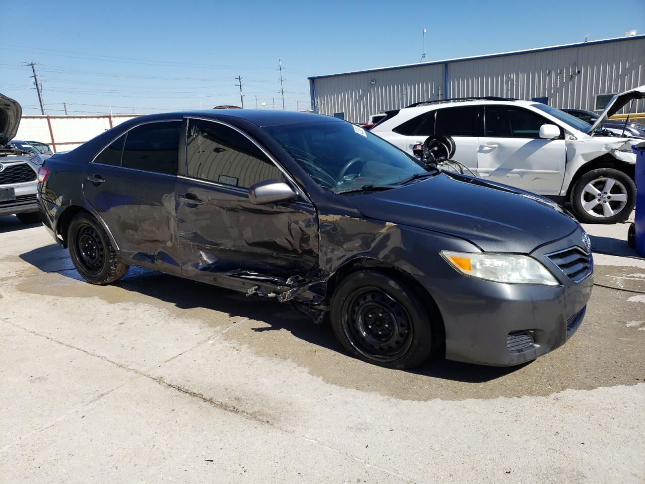 Photo 3 VIN: 4T1BF3EK6AU073785 - TOYOTA CAMRY 