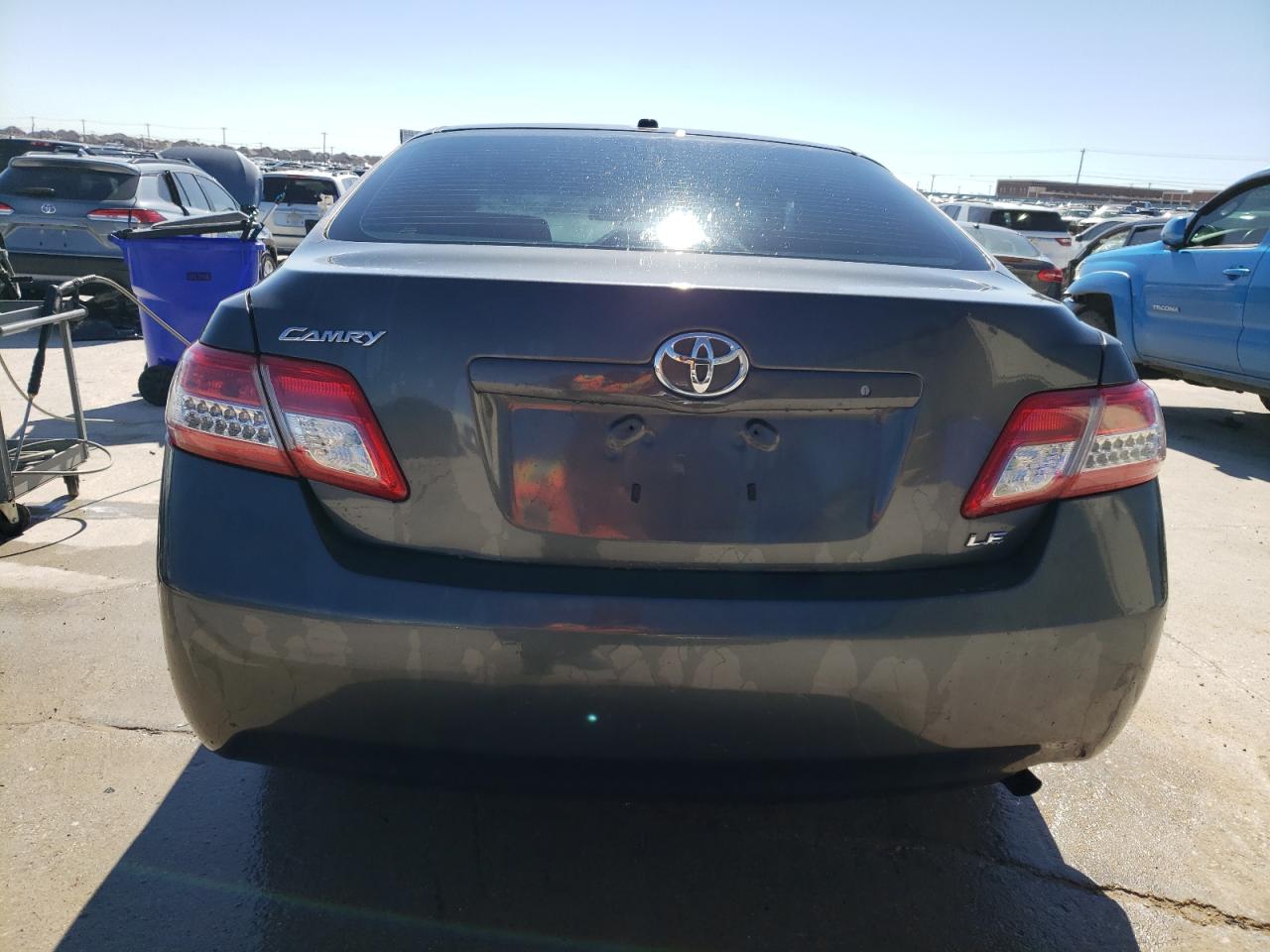 Photo 5 VIN: 4T1BF3EK6AU073785 - TOYOTA CAMRY 