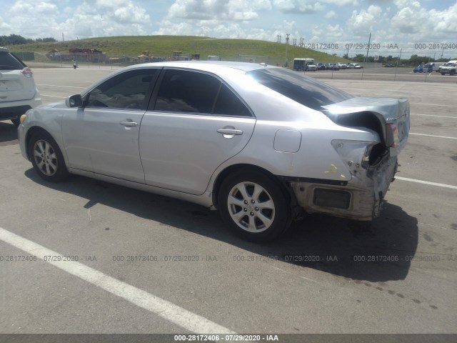 Photo 2 VIN: 4T1BF3EK6AU076752 - TOYOTA CAMRY 